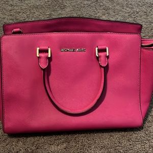 Michael Kors purse